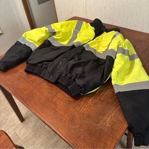 Wild Wear Reflective Jacket Size XL ANSI Class 2 Construction Road Hazard